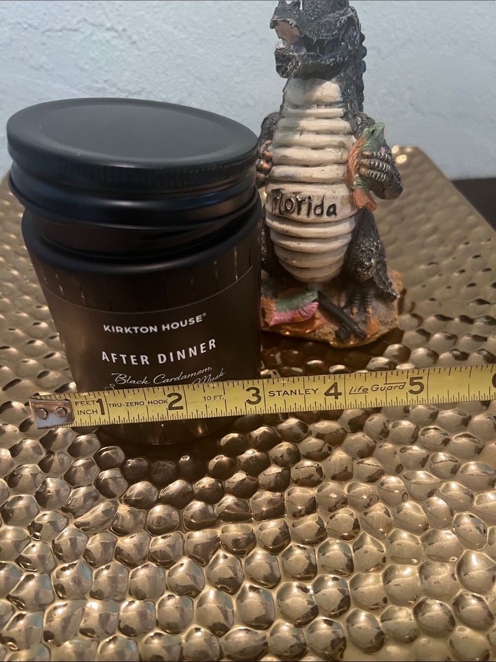 #2345*”3x4”Florida Alligator Figurine with Decorative Black Jar Candle - Picture 8 of 17